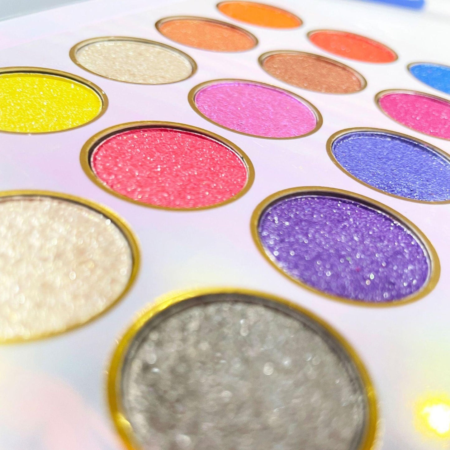 18 Colors Eyeshadow Private Label High Pigment Eyeshadow Palettes - Shmily Beauty